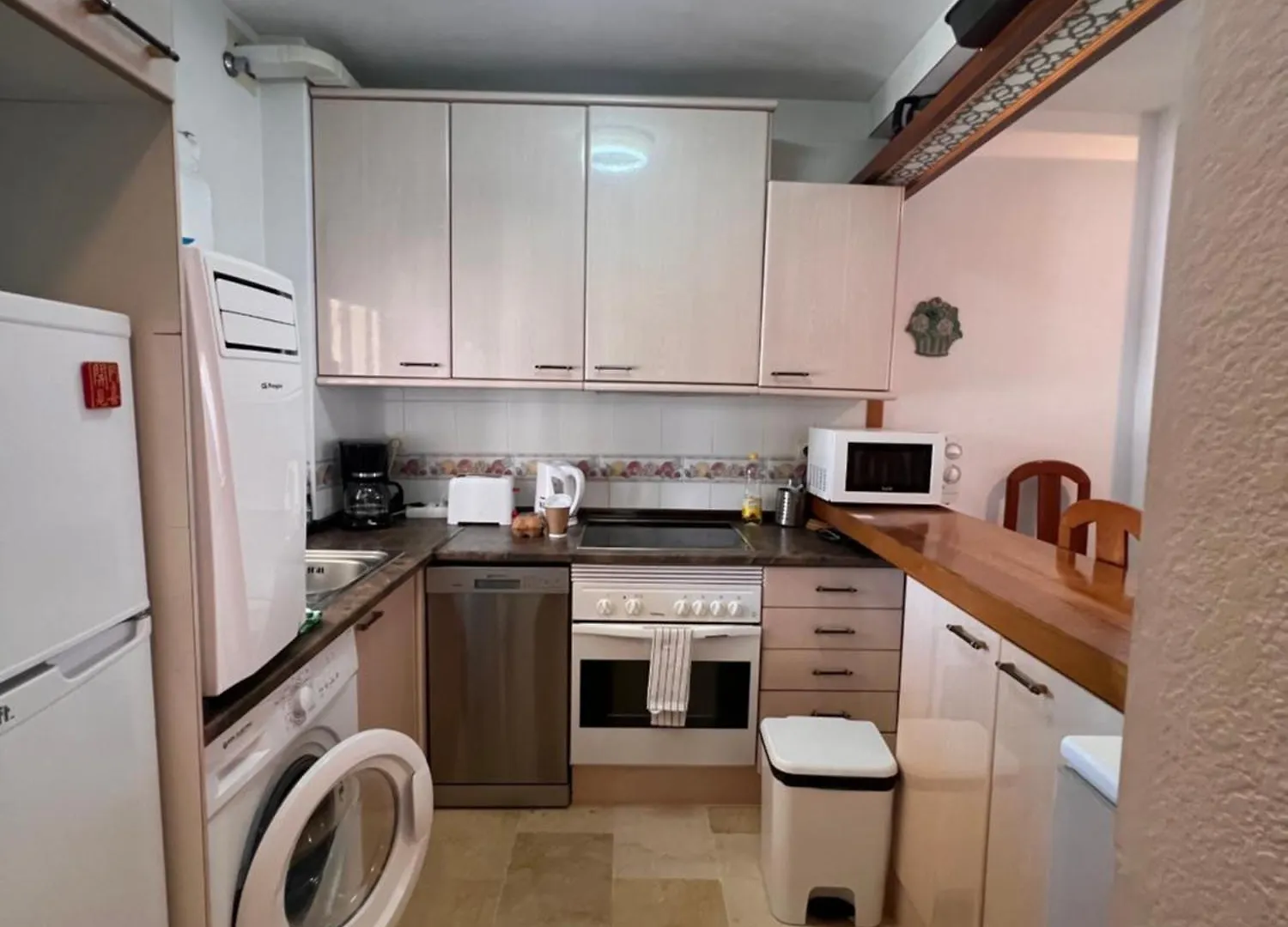 Beautiful 2 Beds-Near Coast With Pool & Balcony Apartamento Mijas
