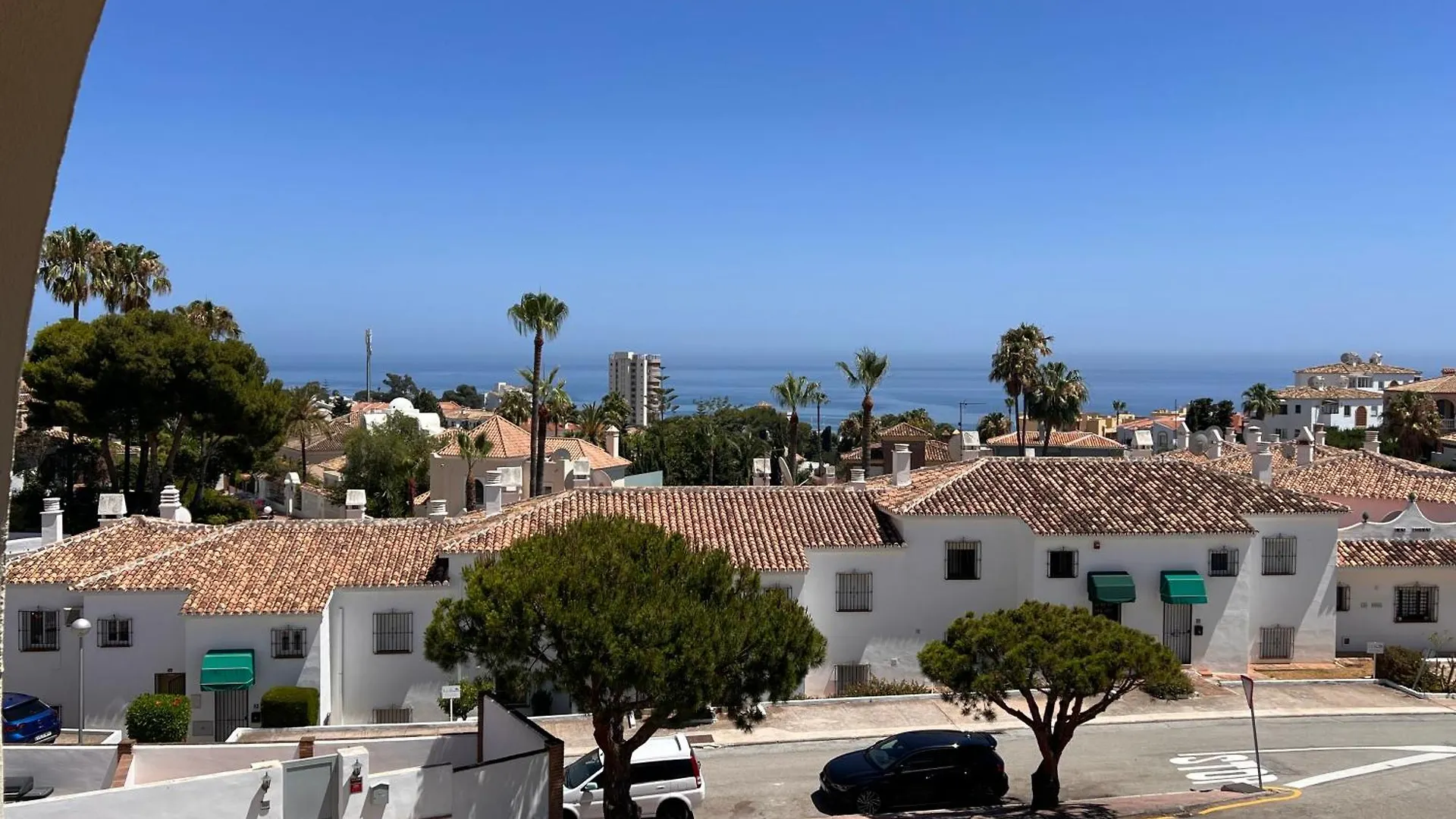 Beautiful 2 Beds-Near Coast With Pool & Balcony Apartamento Mijas Espanha